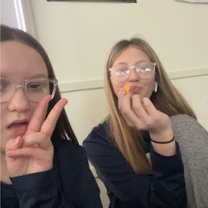 Meet your Posher, Abigail